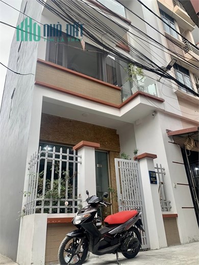 Bán nhà Trần Thái Tông, ôtô đỗ cửa, lô góc 2 thoáng, 40m2 chỉ 5,5 tỷ 0866585090