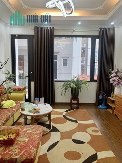 Bán nhà Trần Thái Tông, ôtô đỗ cửa, lô góc 2 thoáng, 40m2 chỉ 5,5 tỷ 0866585090