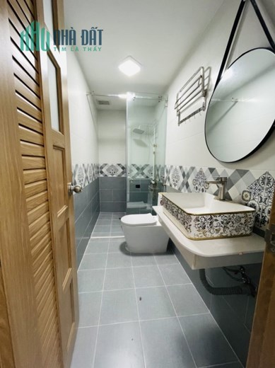 Bán Nhà Hẻm Xe Hơi 220/ Hoàng Hoa Thám Q. Bình Thạnh, DT 94m2, Giá Chỉ 80tr/M2