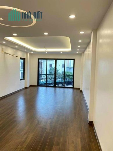 Bán rẻ nhà mặt phố Vương Thừa Vũ, Thanh Xuân, doanh thu khủng, 80m2, 7 tầng, giá 28 tỷ