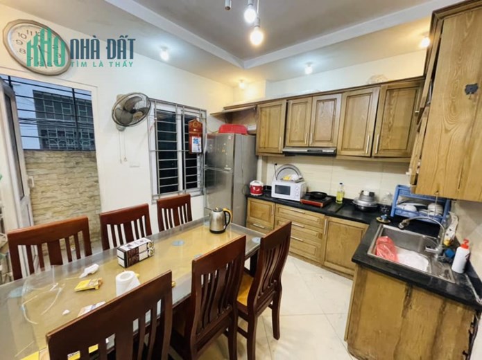 BÁN NHÀ CHÙA BỘC, ĐỐNG ĐA, HAI THOÁNG, 50M2 5T MT4M, GIÁ 6.4 TỶ