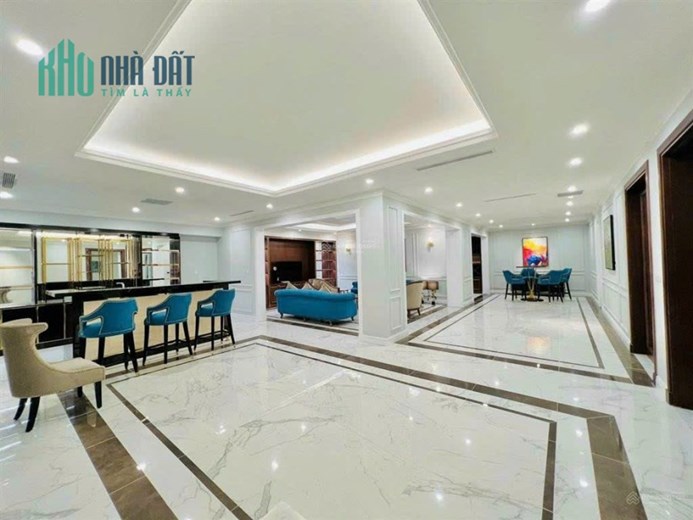 Chính chủ Bán Gấp Nhà Gốc 2 MT đường 3/2 P12 Q 10 DT 6x20m 1 trệt 3 lầu St Giá 28 tỷ