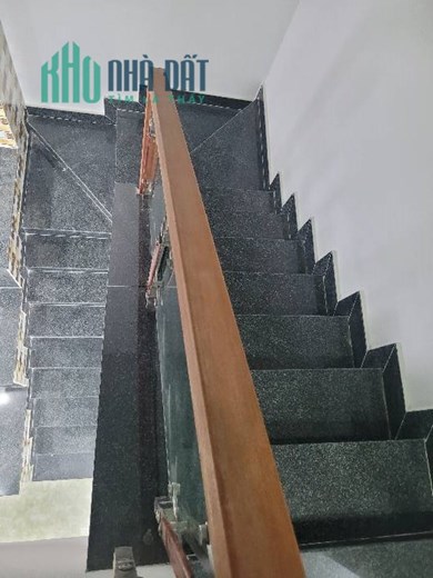 NHÀ MỚI Ở LIỀN, LÝ THÁNH TÔNG-TÂN PHÚ HẺM XE TẢI NHỈNH 4 TỶ (TL bất chấp).
