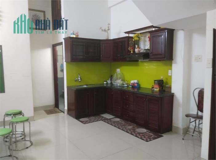BÁN NHÀ 2 TẦNG ĐẤT 70M2, 3 PHÒNG NGỦ CÓ NGỦ DƯỚI, KỆT Ô TÔ HÒA CƯỜNG BẮC