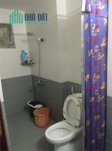 BÁN NHÀ 2 TẦNG ĐẤT 70M2, 3 PHÒNG NGỦ CÓ NGỦ DƯỚI, KỆT Ô TÔ HÒA CƯỜNG BẮC