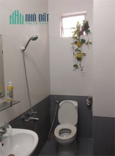 Bán nhà Cổng Khu Công nghiệp Hòa Cầm diện tích đất rộng, kiệt ô tô thông thoáng giá rẻ