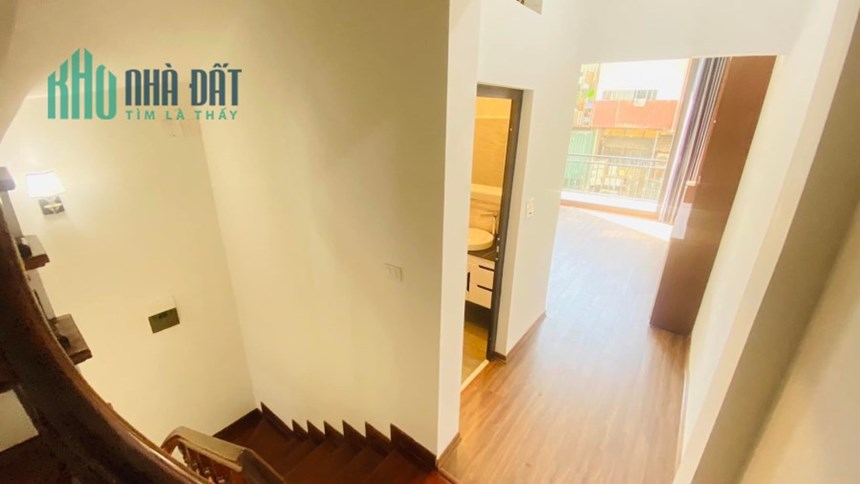 SIÊU PHẨM !! XEM NGAY nhà Đống Đa Phân Lô Ô tô 55m2, 5 tầng đẹp Hiện đại ở ngay chỉ 11 tỷ
