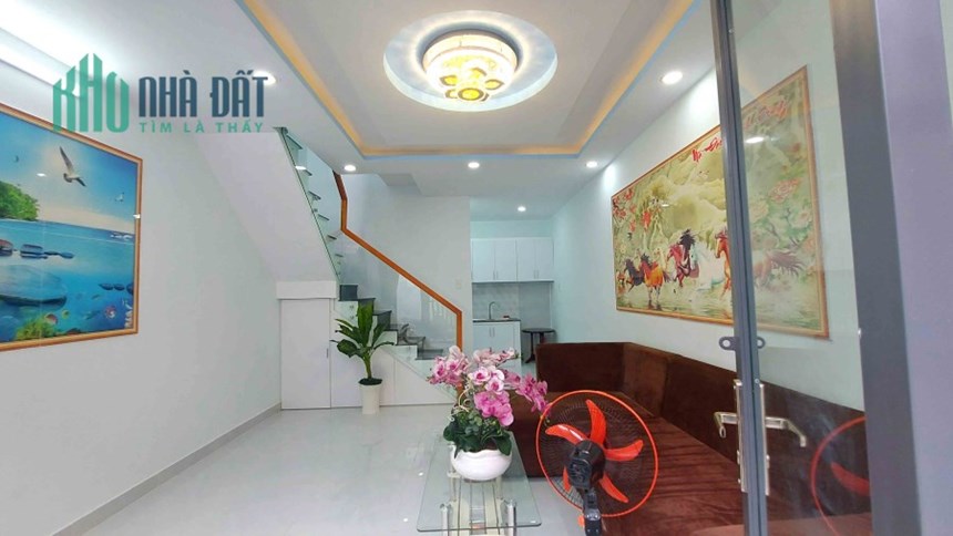 BÁN NHÀ QUỐC LỘ 1K, LINH XUÂN, THỦ ĐỨC, HXH 1C, 2T MỚI Ở NGAY TẶNG  FULL NỘI THẤT CHỈ 2.X TỶ,  RẺ