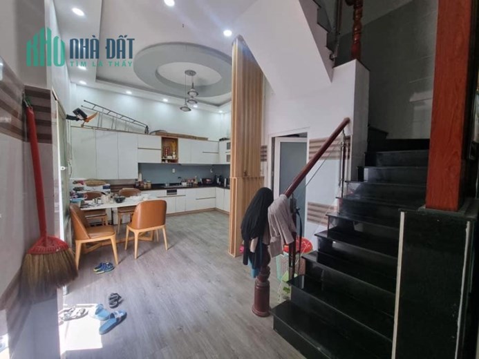 bán nhà lô góc 3 mặt thoáng đường gò dầu, hẻm rộng thoáng, 56m2 chỉ 4.8 tỷ
