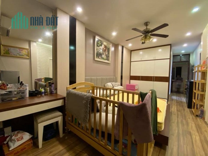 Bán Nhà Phố Quang Trung, Phô Lô Ô Tô Vỉa Hè, Kinh Doanh, 64m 4 Tầng giá 10.2 Tỷ