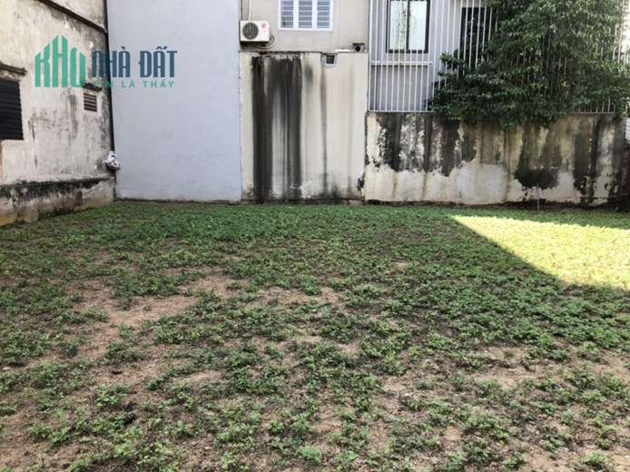 Bán đất Tư Đình, 3 mặt thoáng, ô tô, 300 m2, MT 21 m, chỉ 24,6 tỷ.