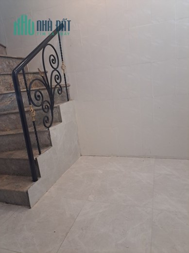 Bán nhà Hồng Mai Hai Bà Trưng 12m2 x 5 tầng, MT 4m giá 1.2  tỷ