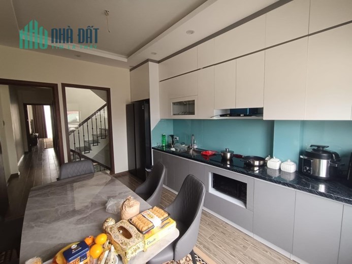 BÁN NHÀ THÁI THỊNH, ĐỐNG ĐA, 6 TẦNG THANG MÁY, NGÕ THÔNG KINH DOANH, Ô TÔ ĐỖ CỬA, VỊ TRÍ ĐẮC ĐỊA,