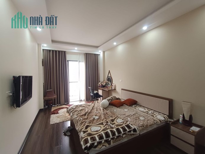 BÁN NHÀ THÁI THỊNH, ĐỐNG ĐA, 6 TẦNG THANG MÁY, NGÕ THÔNG KINH DOANH, Ô TÔ ĐỖ CỬA, VỊ TRÍ ĐẮC ĐỊA,