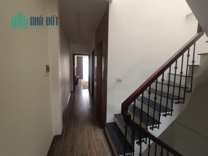 BÁN NHÀ THÁI THỊNH, ĐỐNG ĐA, 6 TẦNG THANG MÁY, NGÕ THÔNG KINH DOANH, Ô TÔ ĐỖ CỬA, VỊ TRÍ ĐẮC ĐỊA,