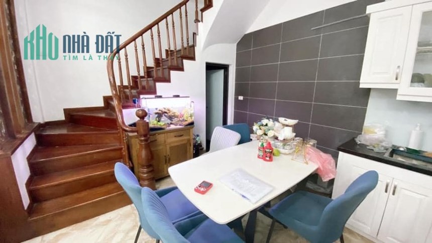 GIÁ TỐT !! NHÀ ĐẸP ở phố Mễ Trì Nam Từ Liêm 50m2, 4 tầng DÂN TỰ XÂY CHẮN CHẮN ở ngay chỉ 6 tỷ