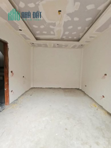 DT : 33M, 5 TẦNG, GIÁ 3,4 TỶ. NẰM GIỮA TRUNG TÂM NGUYỄN CHÍNH GẦN TRƯỜNG HỌC, CHỢ KHU DÂN TRÍ CAO,
