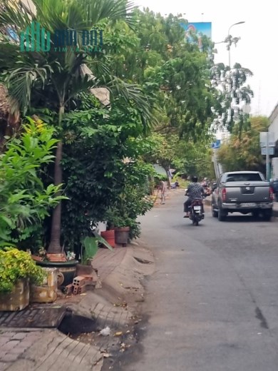 Bán nhà Nguyễn Hữu Thọ, nhà thoáng sáng, HXH, 65m2, 5.xxx tỷ