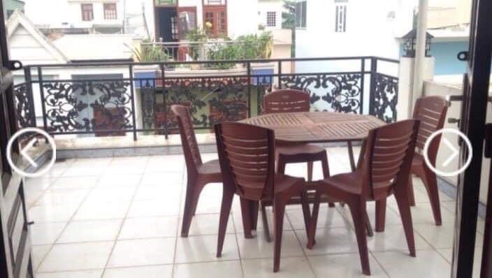 Cho thuê nhà lầu nguyên căn mới đẹp full nội thất, gần BV Singmark p.Long Bình Tân