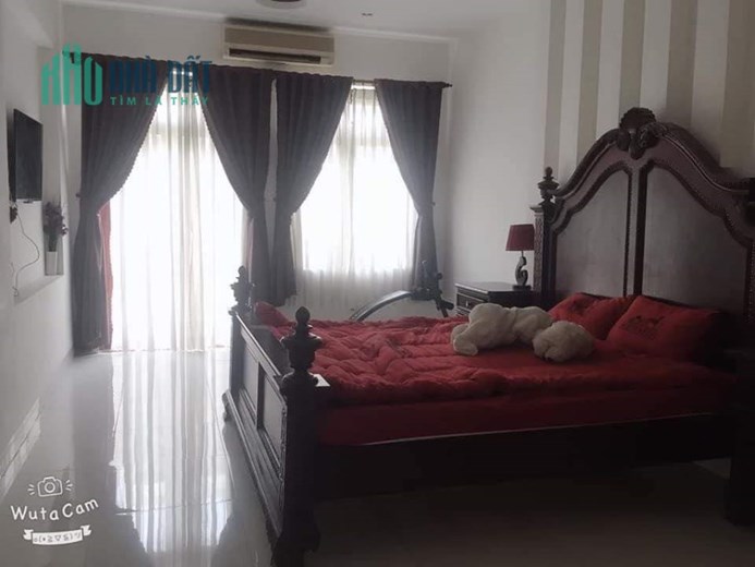 Cho thuê nhà lầu nguyên căn mới đẹp full nội thất, gần BV Singmark p.Long Bình Tân