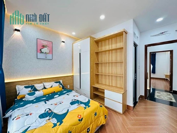 Bán nhà Ngô Thì Nhậm, 50m2, 7.5 tỷ. Ô TÔ VÀO NHÀ - DÂN TRÍ CAO - AN NINH TỐT.