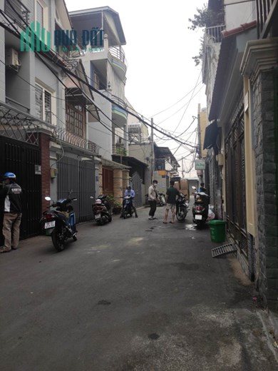 Bán nhà Hẻm xe hơi 215/ Nguyễn Xí Q. Bình Thạnh, 105m2, 3 Tầng 8PN, Ngang 6.6m
