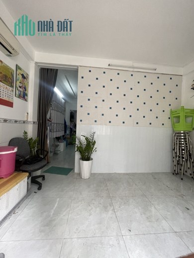 Bán nhà Hẻm xe hơi 215/ Nguyễn Xí Q. Bình Thạnh, 105m2, 3 Tầng 8PN, Ngang 6.6m
