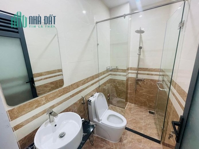 Bán Nhà Ngô Thì Nhậm 50m2 x 5 tầng. PHÂN LÔ VỈA HÈ - MẶT ĐƯỜNG OTO TRÁNH NHAU THOẢI MÁI.