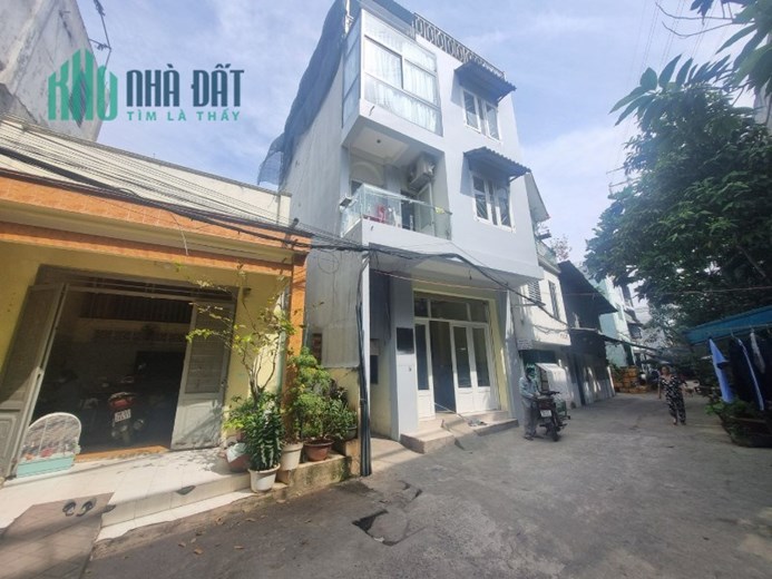 Bán nhà mặt tiền Phạm Văn Đồng, Q. Bình Thạnh, 83m2 (5.4m x 14.5m), Ngay cầu Bình Lợi