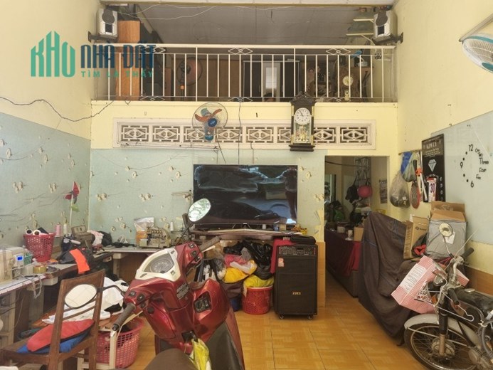 Bán nhà mặt tiền Phạm Văn Đồng, Q. Bình Thạnh, 83m2 (5.4m x 14.5m), Ngay cầu Bình Lợi