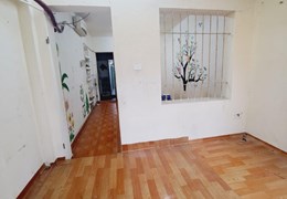 Bán nhà tầng 3 tập thể Kim Liên, Đống Đa 30m giá 1,22 tỷ.