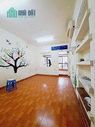 Bán nhà tầng 3 tập thể Kim Liên, Đống Đa 30m giá 1,22 tỷ.