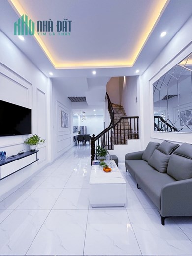 TRƯƠNG ĐỊNH - Ô TÔ ĐỖ CỔNG - MỘT BƯỚC RA PHỐ - FULL NỘI THẤT - 4.7 TỶ