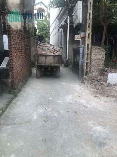 Chỉ với 2.7 tỷ anh chị có ngay lô đất ô tô đỗ cửa 1 bước ra quốc lộ 6 cách bến xe Yên Nghĩa vài