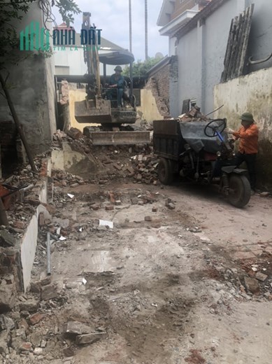 Chỉ với 2.7 tỷ anh chị có ngay lô đất ô tô đỗ cửa 1 bước ra quốc lộ 6 cách bến xe Yên Nghĩa vài