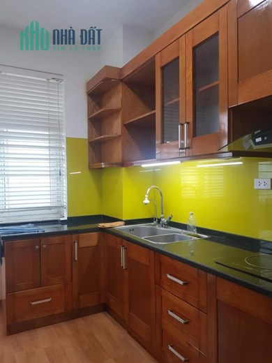 Cần bán gấp nhà Khương Đình quận Thanh Xuân 50m2 MT4.3m nhà đẹp ở ngay ngõ ba gác tránh SH