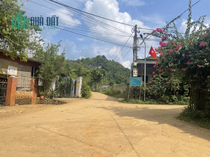 Cần bán mảnh đất 577m2 ở Đông Sang thích hợp làm nơi nghỉ dưỡng
