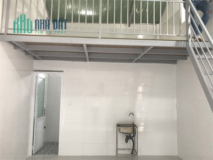 Cho thuê phòng tầng 5 sân thượng, tòa nhà an ninh KĐT Chí Linh P10 TPVT
