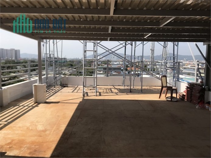 Cho thuê phòng tầng 5 sân thượng, tòa nhà an ninh KĐT Chí Linh P10 TPVT