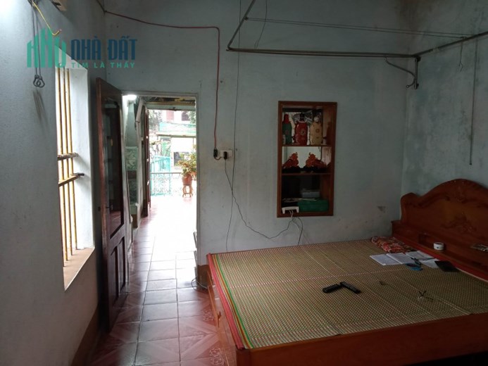 Bán nhà phố Bà Triệu mặt tiền rộng