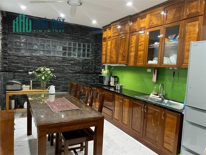 Bán nhà phố Trần Quang Diệu, ngõ ô tô, DT52m2, MT4.2m, 5 tầng, 13,9 tỷ.