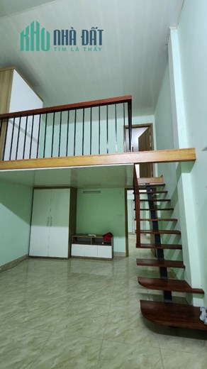 Cho thuê nhà giáp nhị, dt 50mx2 tầng. Giá 11tr