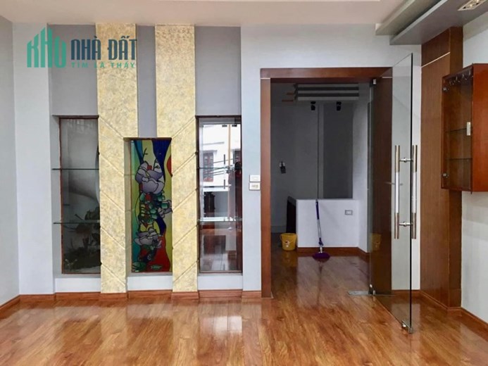 Nhà lô góc ô tô phố Doãn Kế Thiện Mai Dịch Hà Nội 12 tỷ.