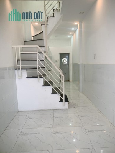 Bán nhà đường Nguyễn Bặc, Tân Bình, 21m2, 2.3x9, 2 tầng, 2PN, chỉ 2.65 tỷ TL chính chủ.