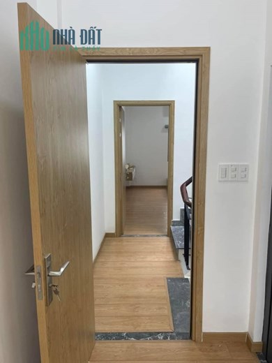 41M2-GIÁ CHỐT  2.55 Tỷ Kinhh Dương Vương-SHR, NHÀ CÒN MỚI Ở NGAY
