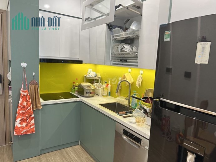 Chuyển nhà cần Bán Gấp. Diện tích 69.9m2 thông thuỷ 63m2 Full nội thất