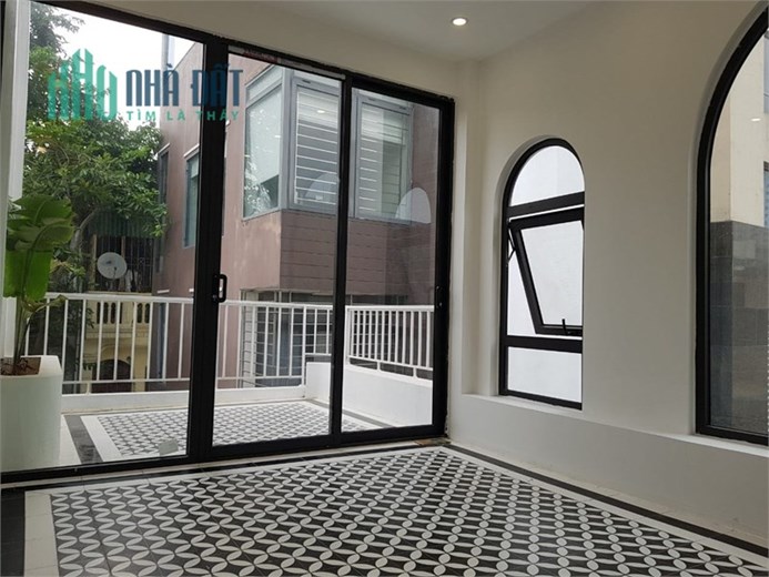 6 tầng mới, thang maý, thẳng tắp 20m mặt phố Láng Hạ, Ba Đình dt 40m2, 6,95 tỷ