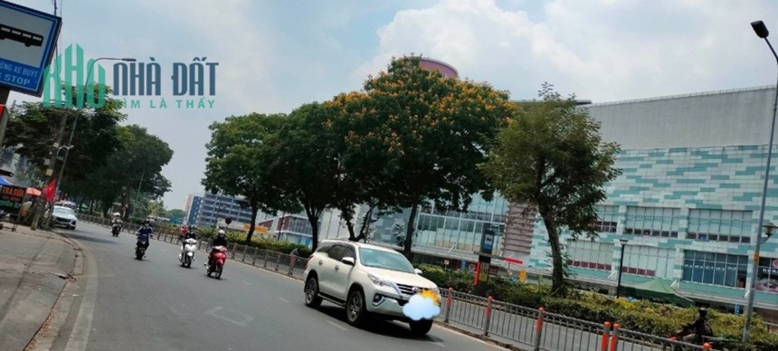 BÁN NHÀ BỜ BAO TÂN THẮNG, TÂN PHÚ, hẻm xe hơi, 223m2, NGANG 13m, 4 tầng, thu 100 triệu/tháng, Nhỉnh