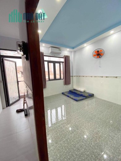 Bán CHDV 5 tầng hẻm 154 đường Âu Dương Lân P3Q8 - Giá 7.9 Tỷ