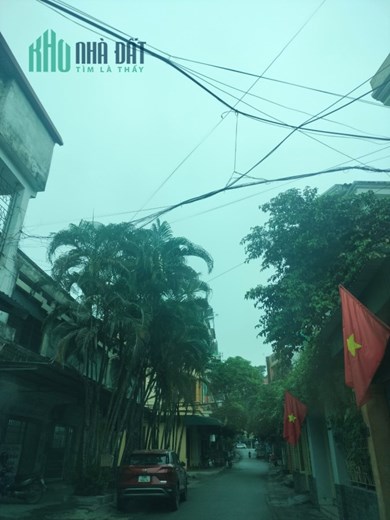 Cần bán lô đất diện tích hơn 70m2 đất thổ cư, tại phường Đồng Tiến, thành phố Hòa Bình.